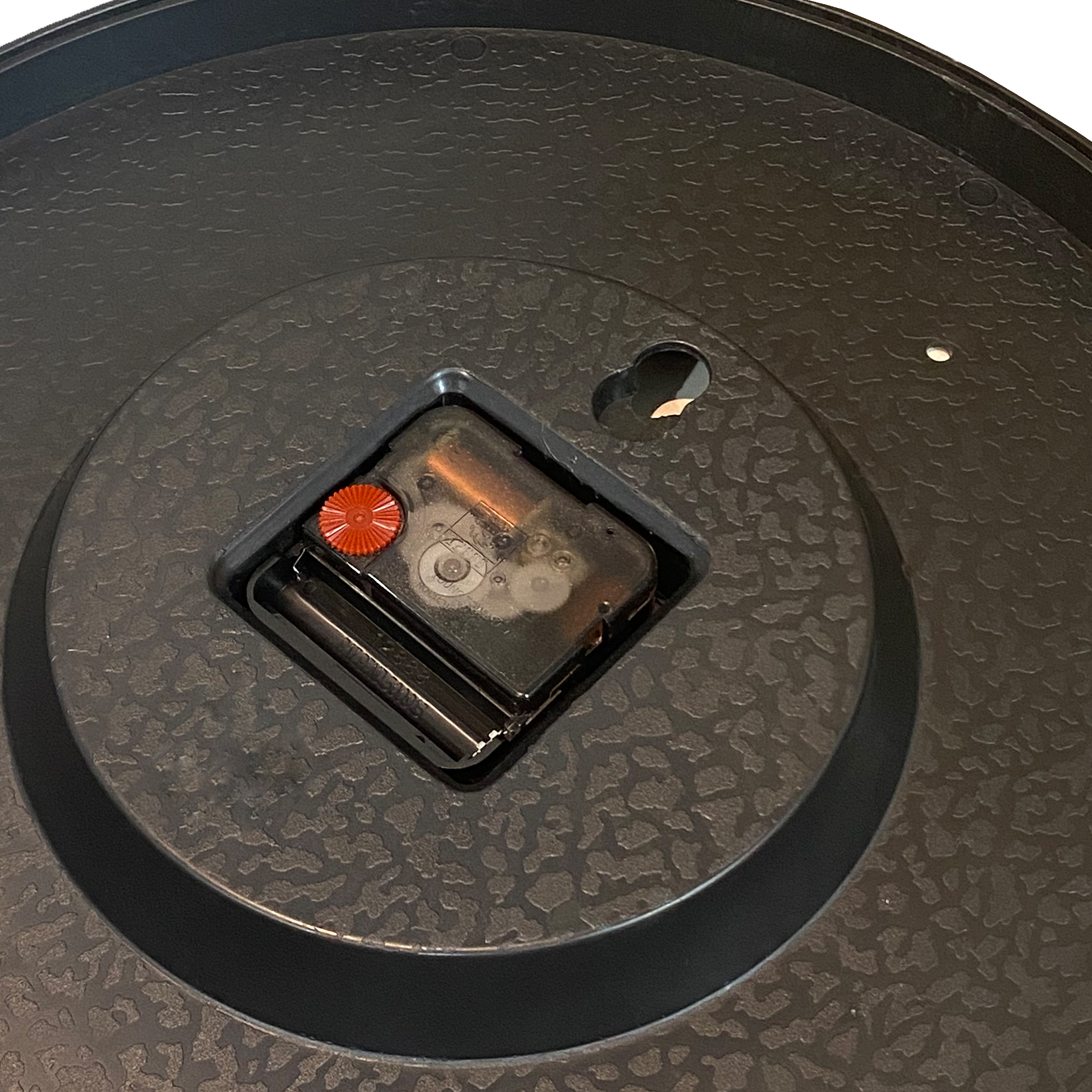 ساعت دیواری سال بردز طرح مدرن مدل CW-560 ساعت دیواری سال بردز طرح مدرن مدل CW-560